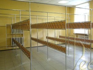 Типовой общий гардероб в вестибюле на 1 этаже