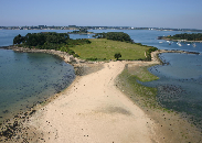 Plage les 7 iles magnifique mais 38 min de route