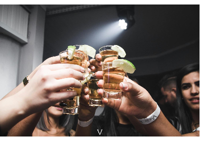 5 panákov
