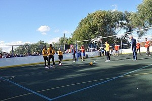 Универсальный мини-стадион. Построен на территории Саргатского лицея  по программе «Газпром — детям». Новая спортплощадка с искусственным покрытием — многофункциональная. Летом здесь можно играть в мини-футбол, волейбол и баскетбол, а зимой — в хоккей. Открыт в сентябре 2016 года.  