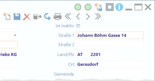 Groß