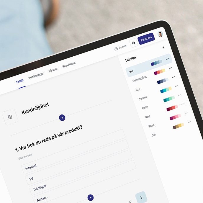 En surfplatta med enkätredigeraren